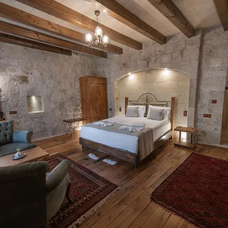 Sarnich Cave Otel 3*