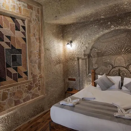 Hotel Sarnich Cave *