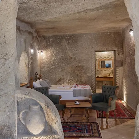 Sarnich Cave Hotel