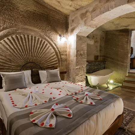 Sarnich Cave Otel