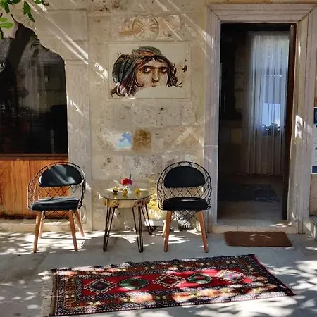 Otel Sarnich Cave
