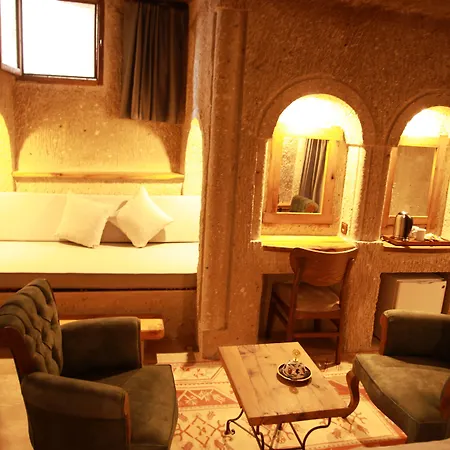 Hotel Sarnich Cave 3*