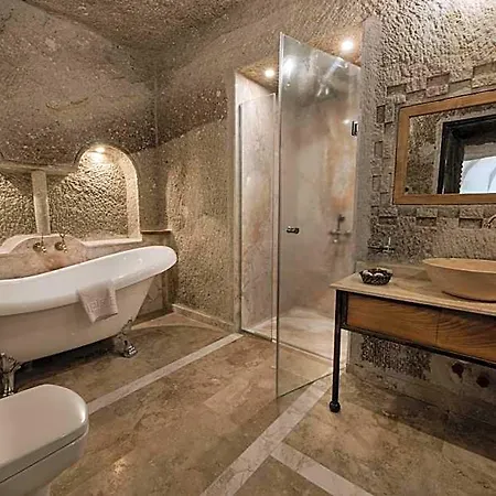 Hotel Sarnich Cave 3*