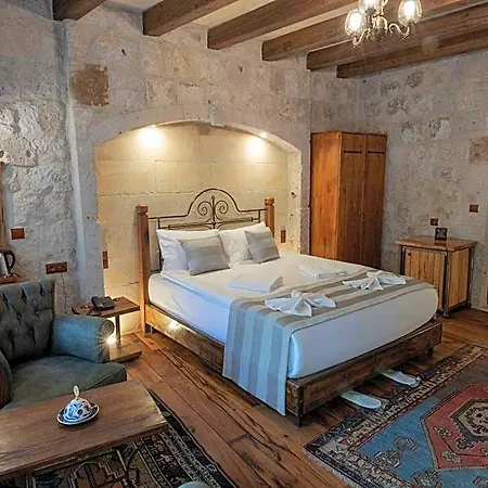 Sarnich Cave Hotel 3*