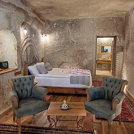 Sarnich Cave