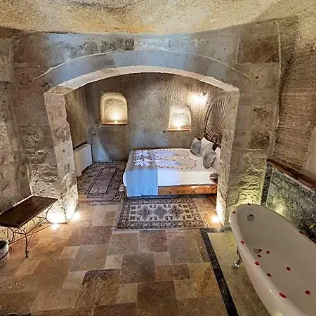 Sarnich Cave Hotel 3*