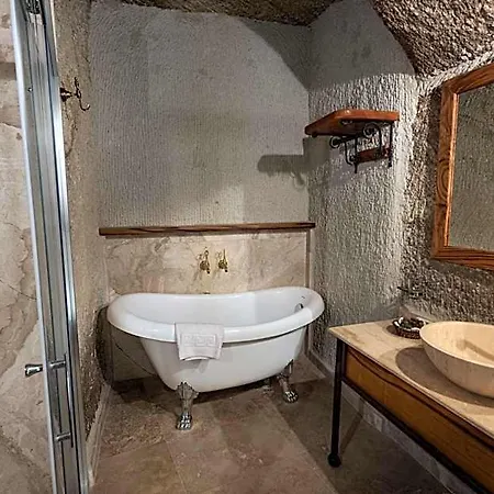 Hotel Sarnich Cave 3*