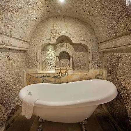 Sarnich Cave Hotel