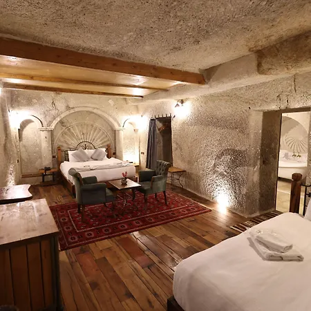 Sarnich Cave Otel