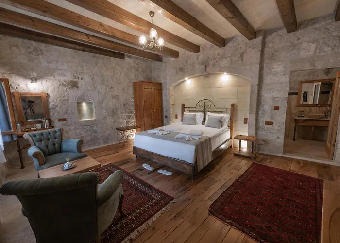 Sarnich Cave Hotel 3*