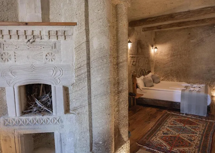 Sarnich Cave 3* 格雷梅