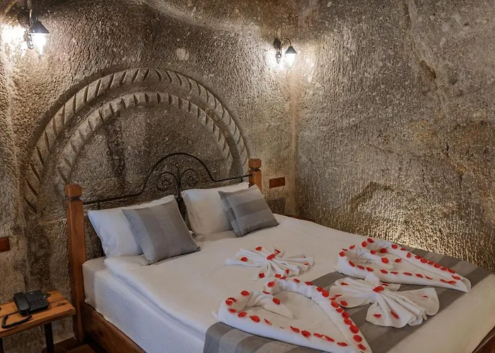 Hotel Sarnich Cave 3*