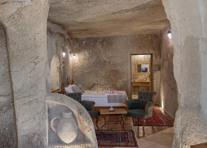 Sarnich Cave Hotel