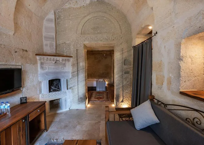 酒店 Sarnich Cave 3*