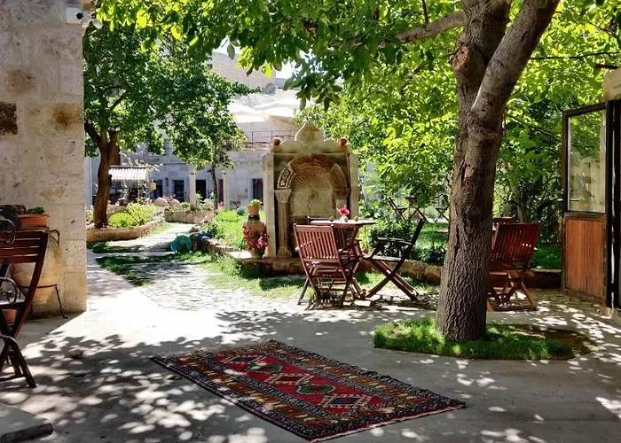 Sarnich Cave Hotel 3*