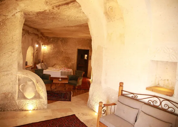 Hotel Sarnich Cave 3*